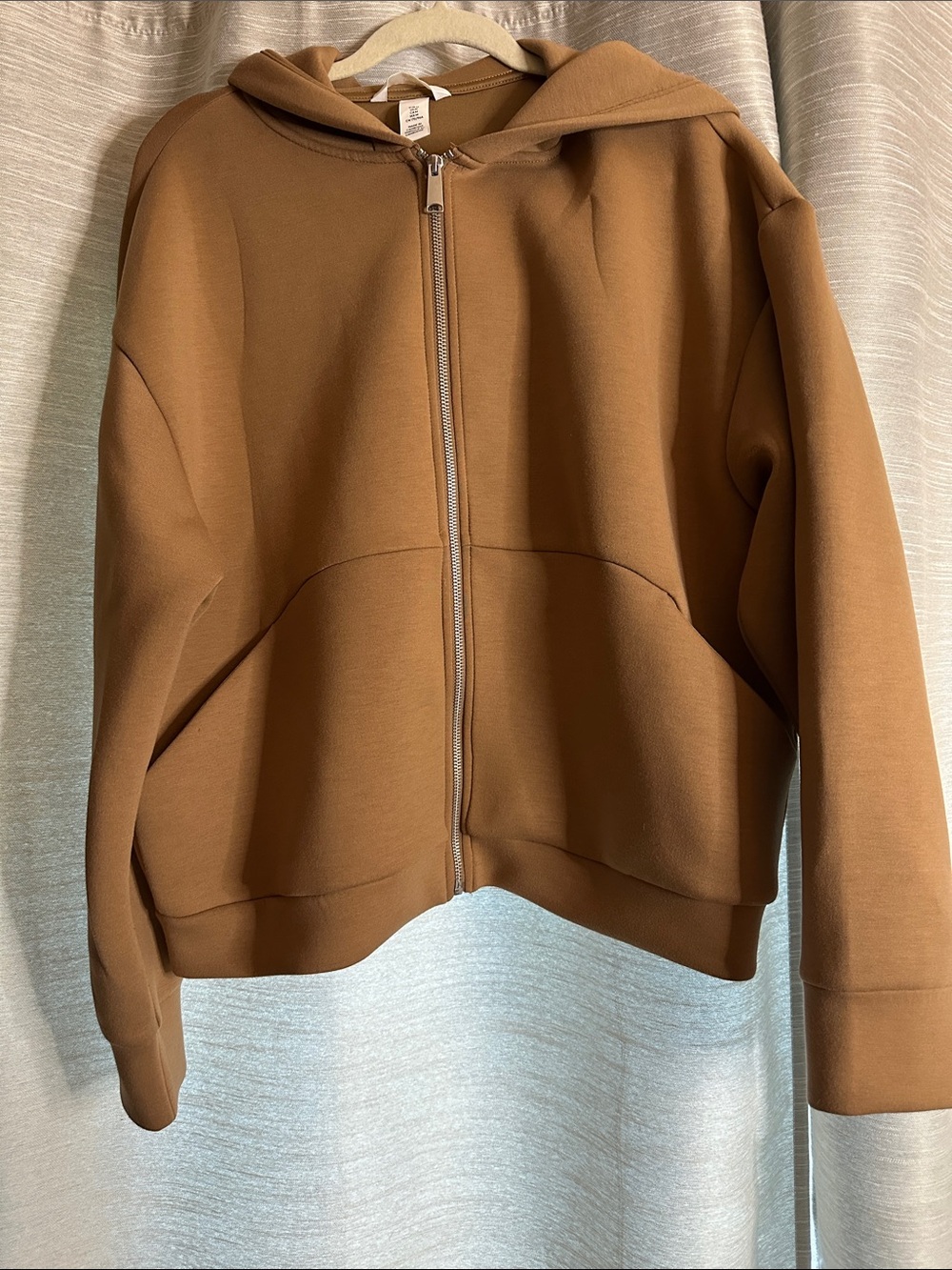 H&M Women’s scuba Zip-Up Hoodie Jacket in camel